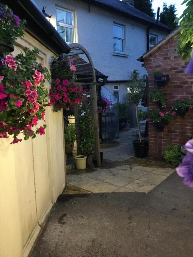 The Bell Inn Salisbury Exterior foto